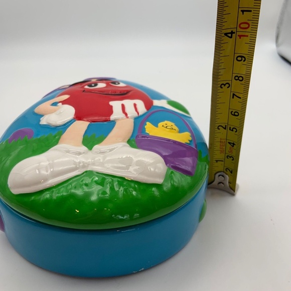 Vintage M&M Easter Red M&M Ceramic Easter Egg Shaped Dish with Lid - Picture 14 of 15
